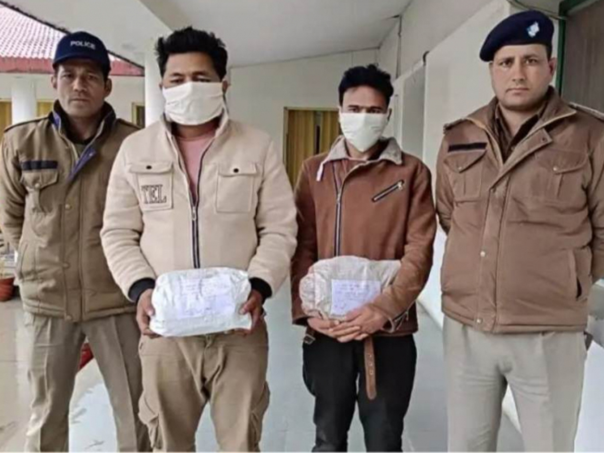 चरेससहित भारतमा दार्चुलाका दुई जना पक्राउ